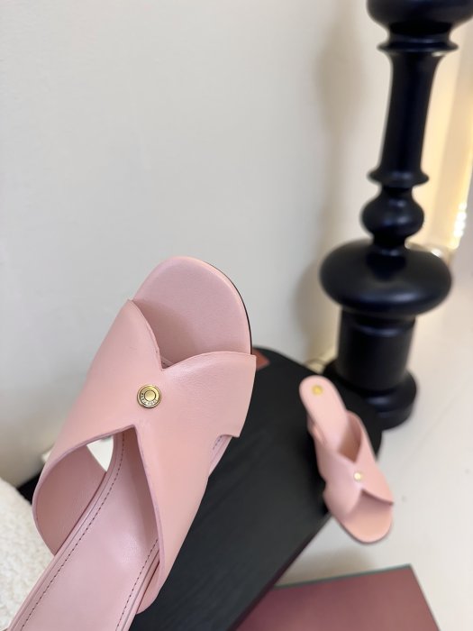 Босоножки фото 6