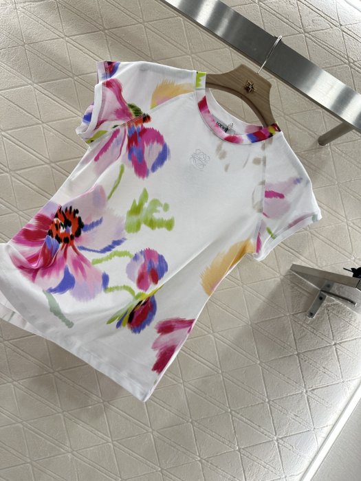 T-shirt women's фото 6