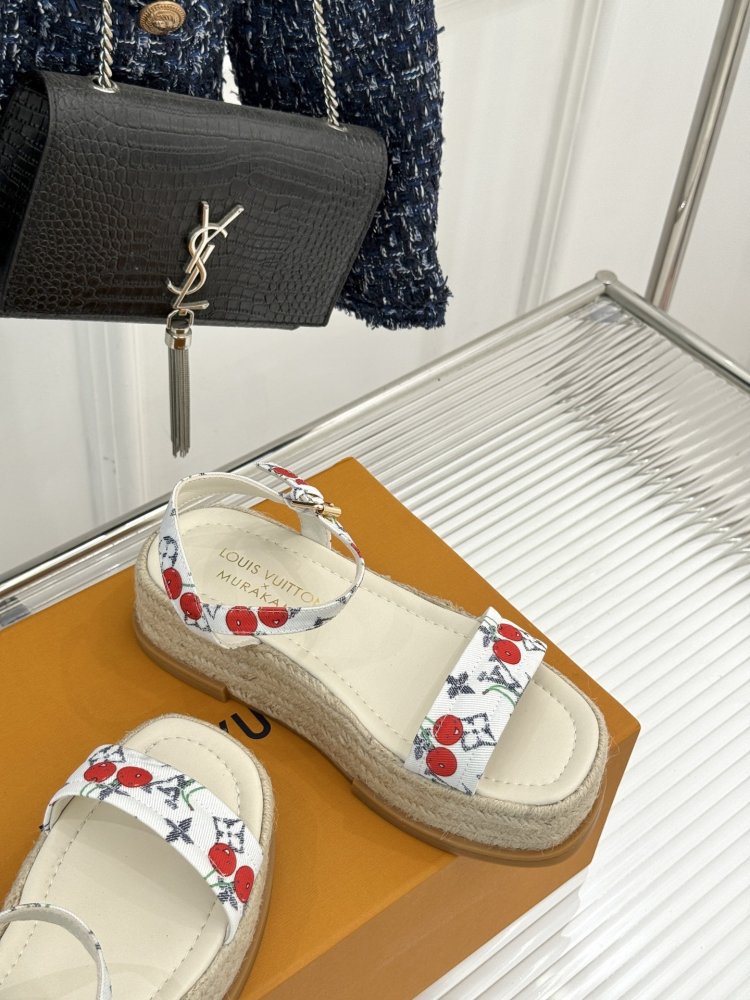 Босоніжки фото 5