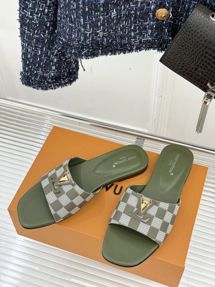 Шлепанцы женские фото 2