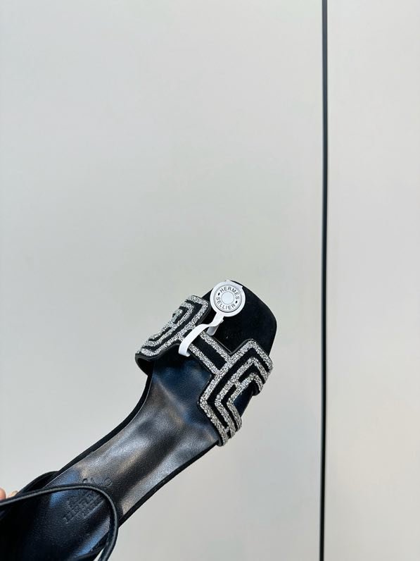 Босоножки фото 7