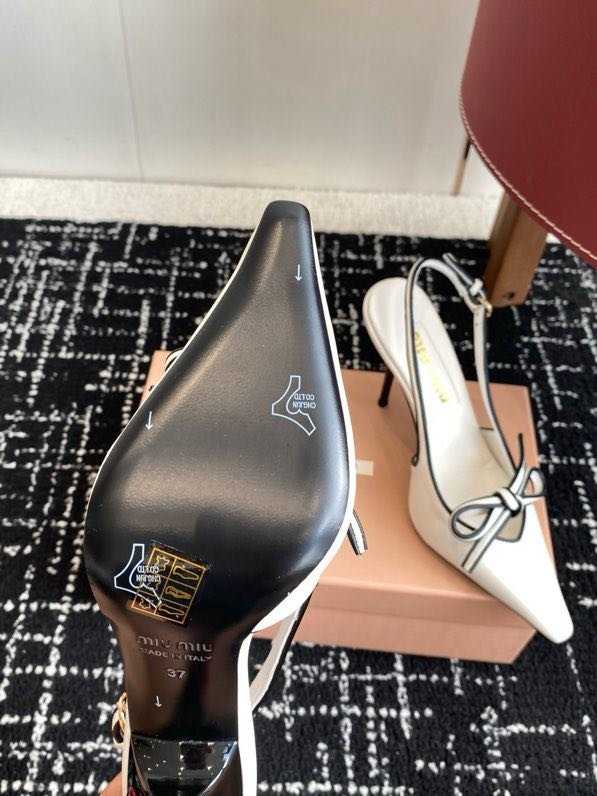 Босоножки фото 9