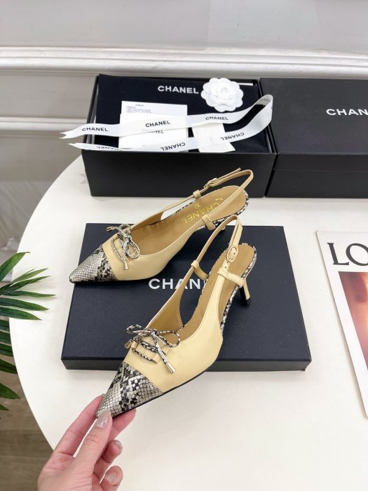 Босоножки фото 3