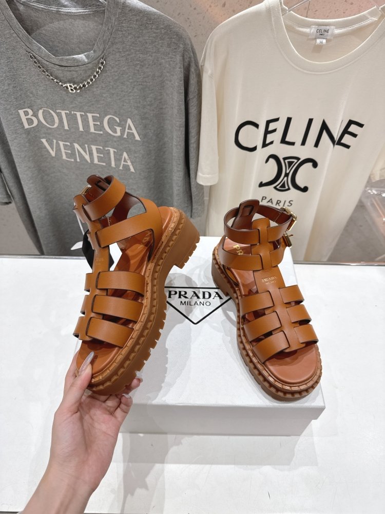 Сандалии женские фото 3