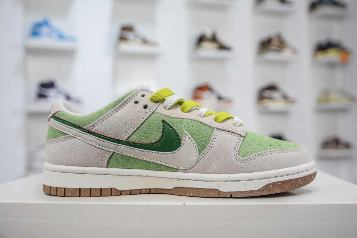 Кросівки Dunk Low SE фото 3