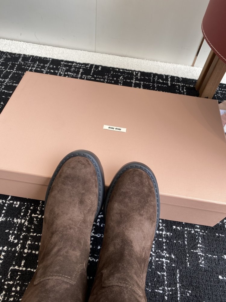 Чоботи жіночі фото 7