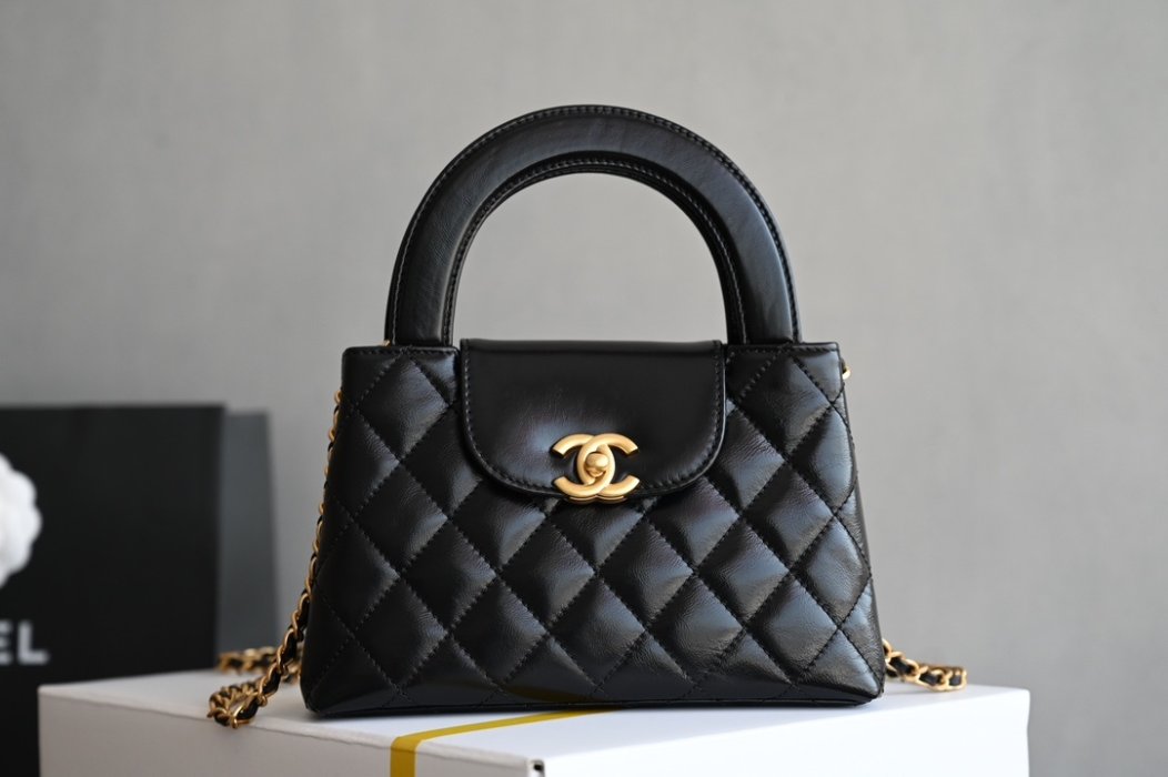 Сумка жіноча CHANEL 24A Kelly 19 см