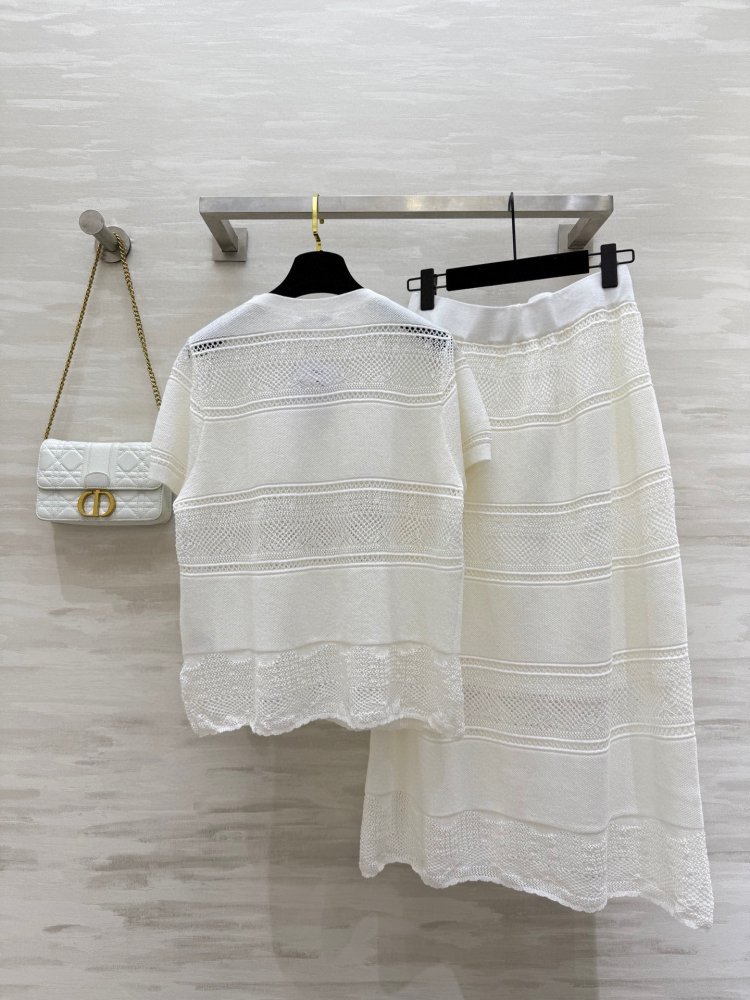 Костюм женский фото 9