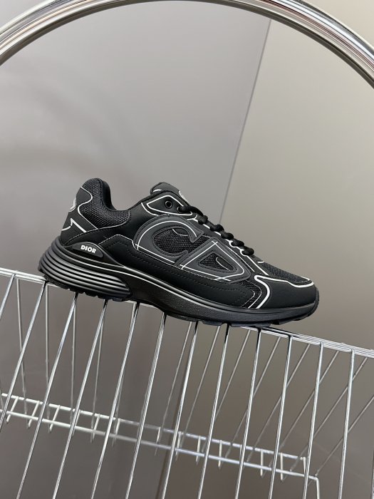 Кроссовки фото 5