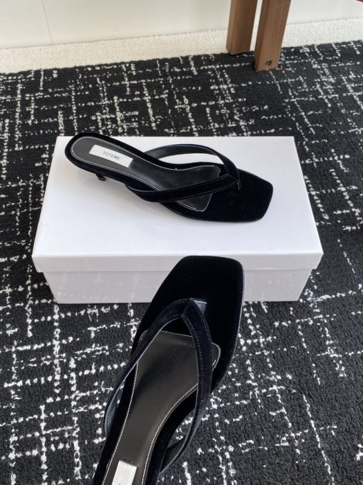 Босоніжки фото 5