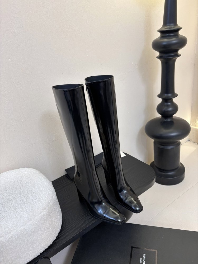 Сапоги женские