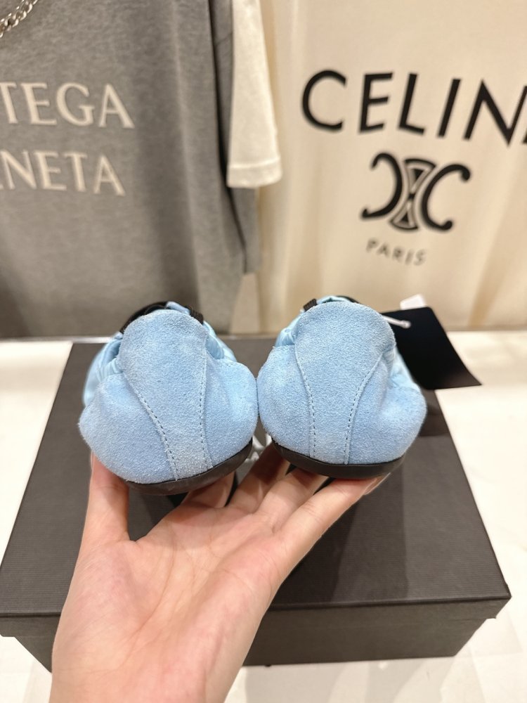 Кросівки жіночі фото 8