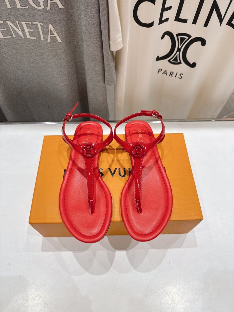 Сандалии женские