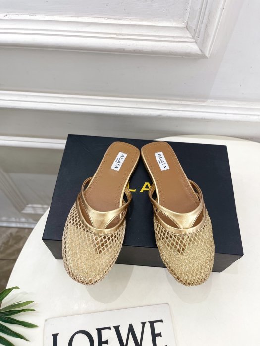 Шлепанцы женские