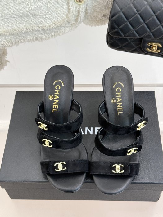 Босоножки фото 4