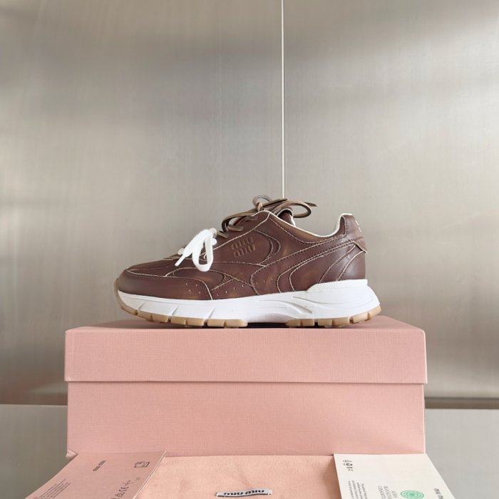 Кроссовки фото 5