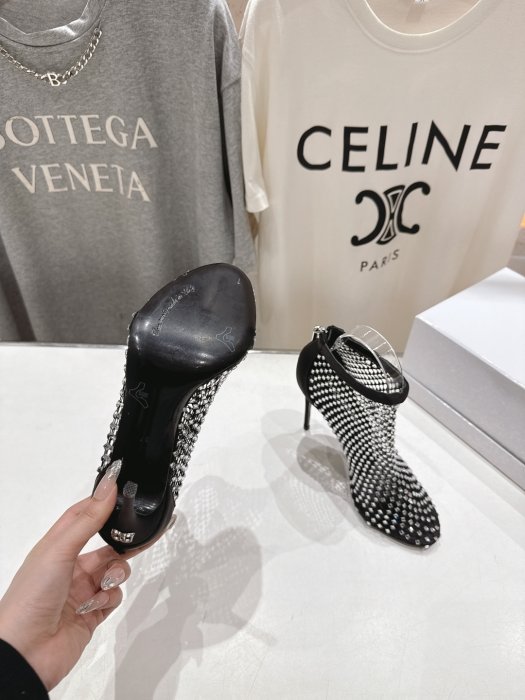 Босоножки фото 9