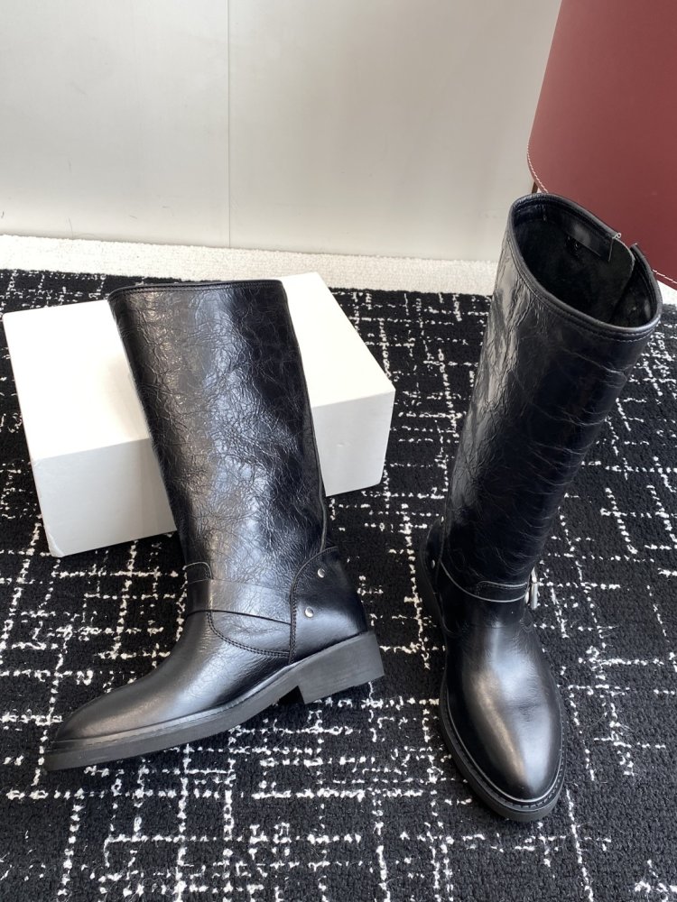 Сапоги женские фото 5