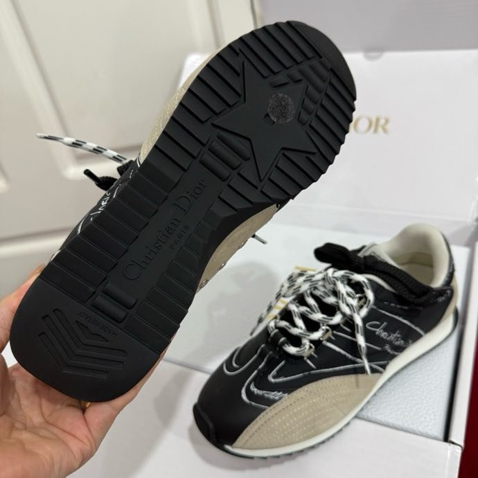 Кроссовки фото 9