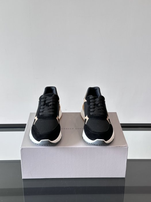 Кросівки чоловічі фото 2