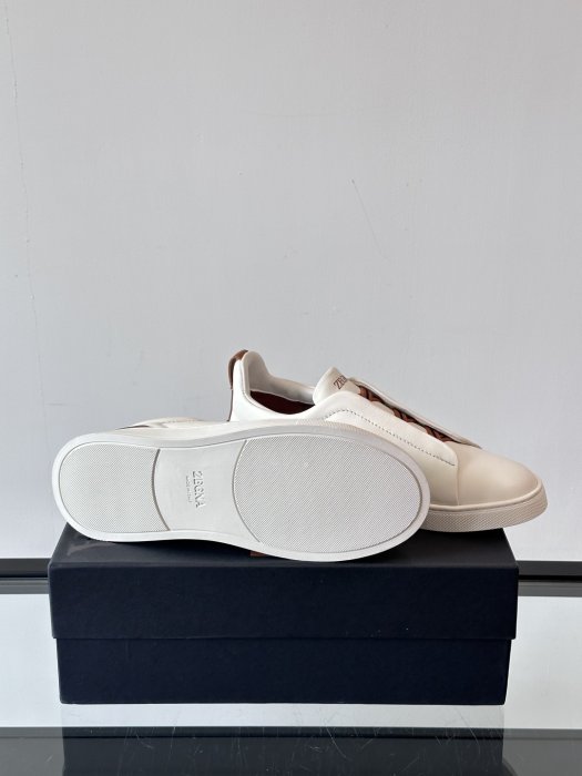 Кросівки чоловічі фото 9