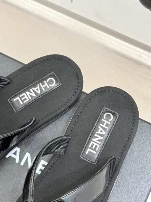 Шлепанцы фото 8