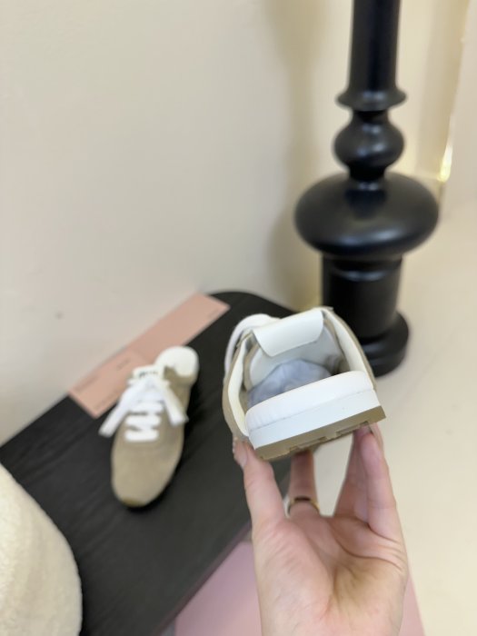 Кроссовки фото 6