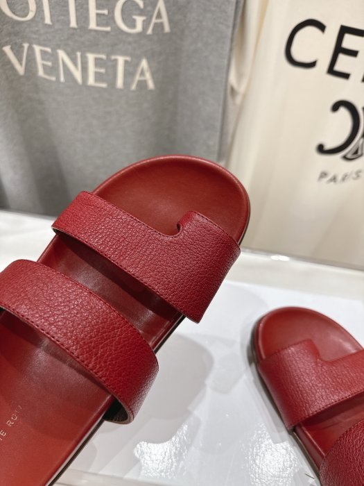 Шлепанцы фото 7