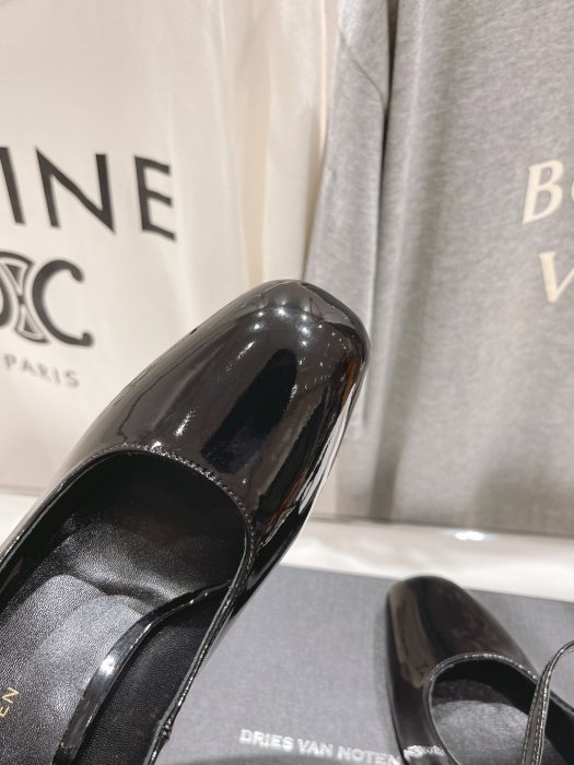 Босоножки фото 7