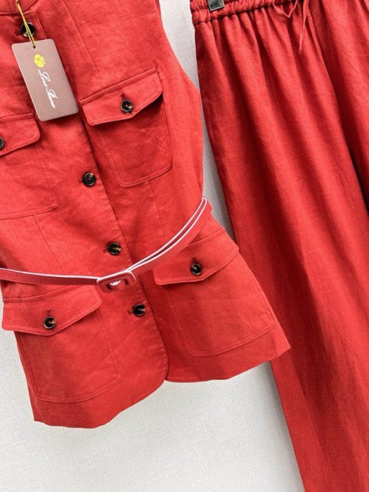 Костюм женский фото 3