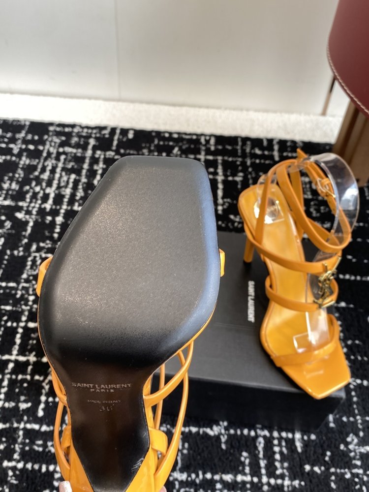 Босоножки фото 9