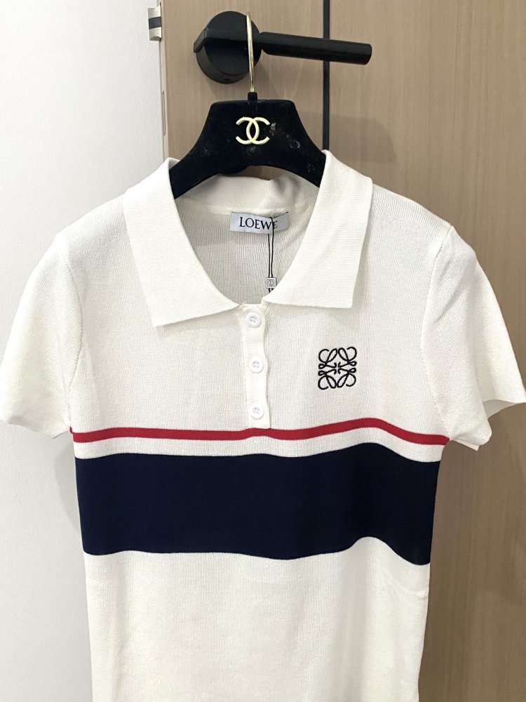 T-shirt women's фото 2