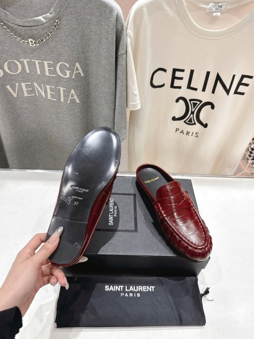 Мокасины кожаные женские фото 9