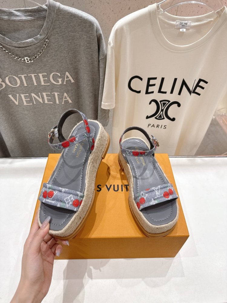 Sandals women's фото 4