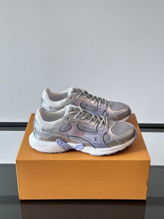 Кроссовки мужские