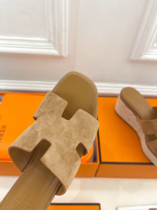 Босоножки фото 6