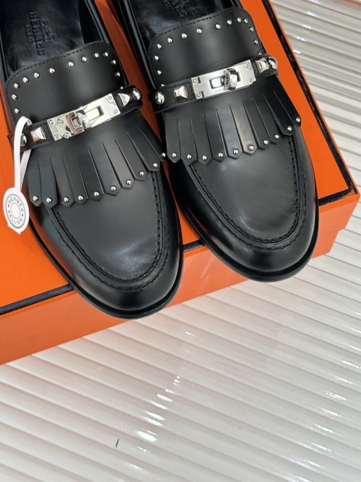 Лоферы женские фото 7