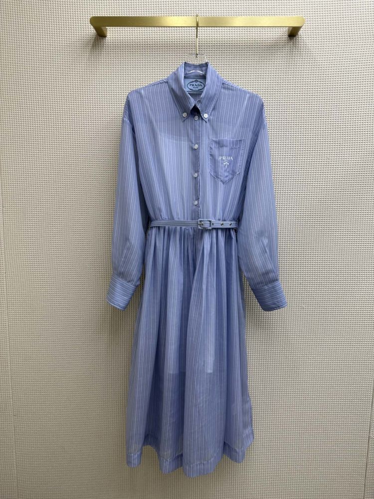 Синее полосатое платье