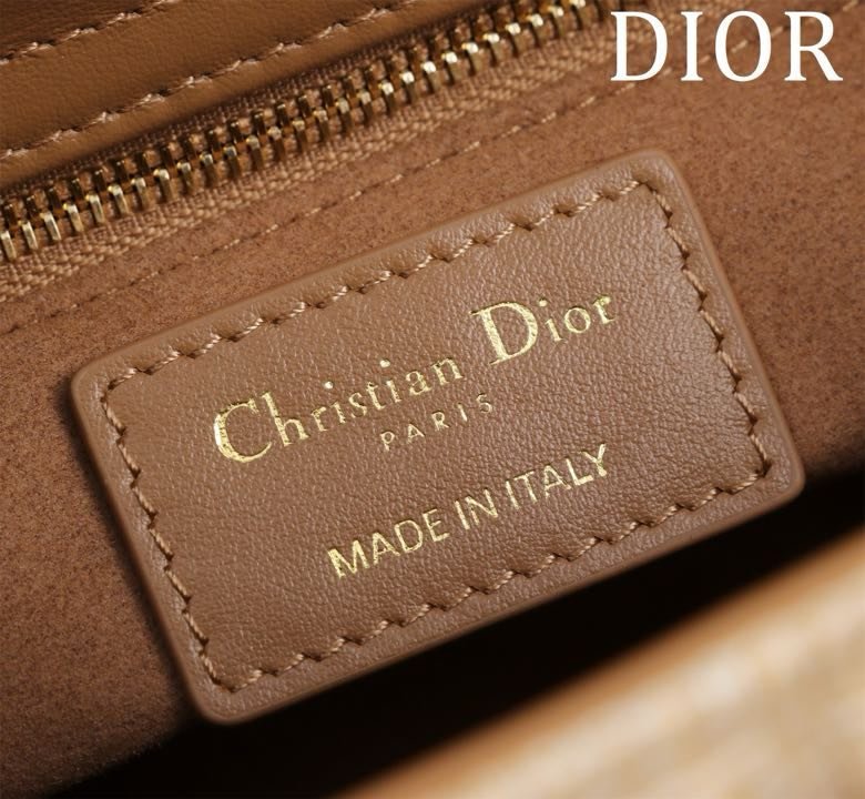 Сумка кожаная Lady Dior 24 см фото 9