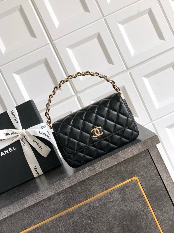 Сумка кожаная CHANEL 25P 18 см