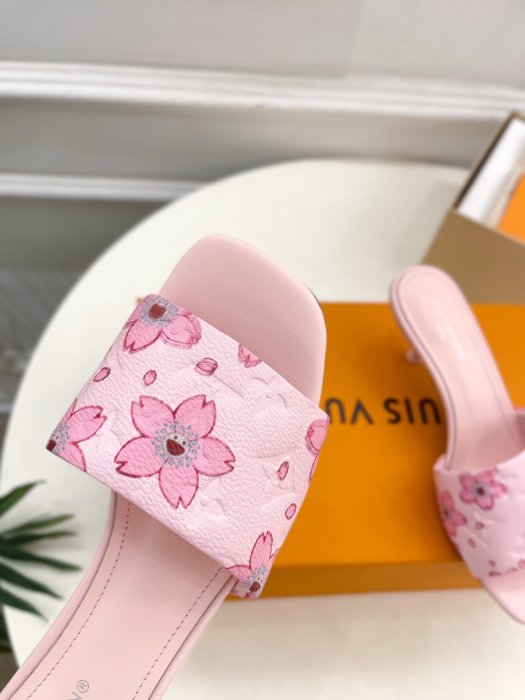 Босоножки фото 6