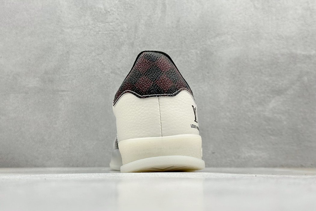Кроссовки Originals Gazelle INdoor x Louis Vuitton фото 6