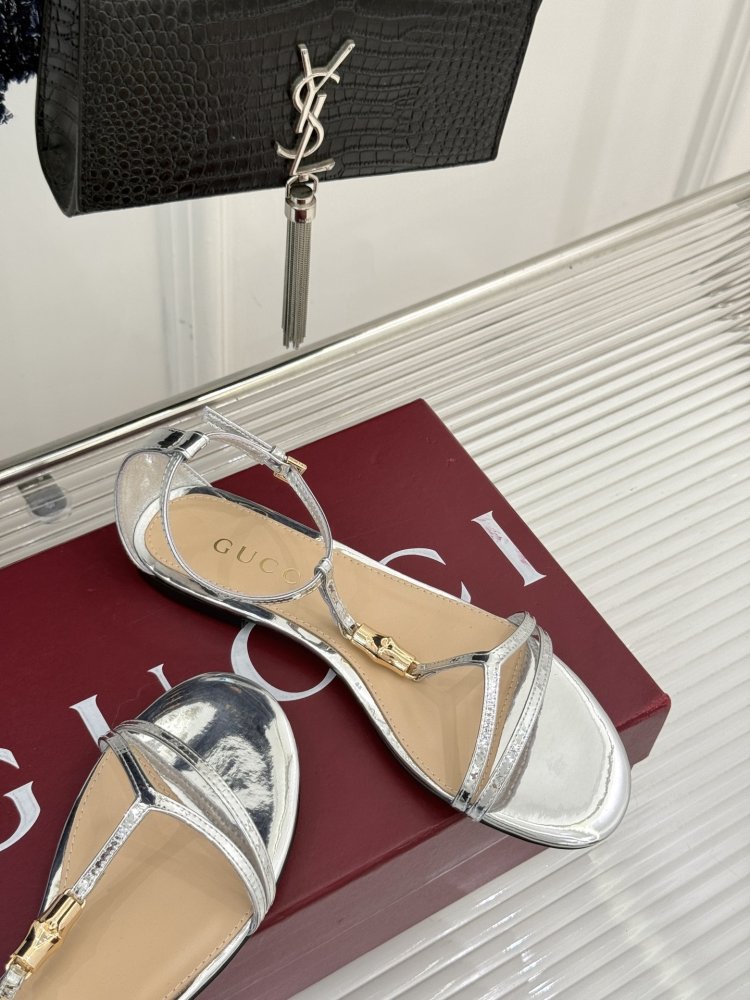 Босоножки фото 5