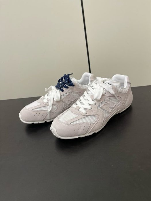 Sneakers Miu Miu x New Balance 530 фото 2