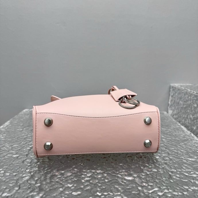 Сумка кожаная розовая Silver Rodeo Mini Tote 23 см фото 3