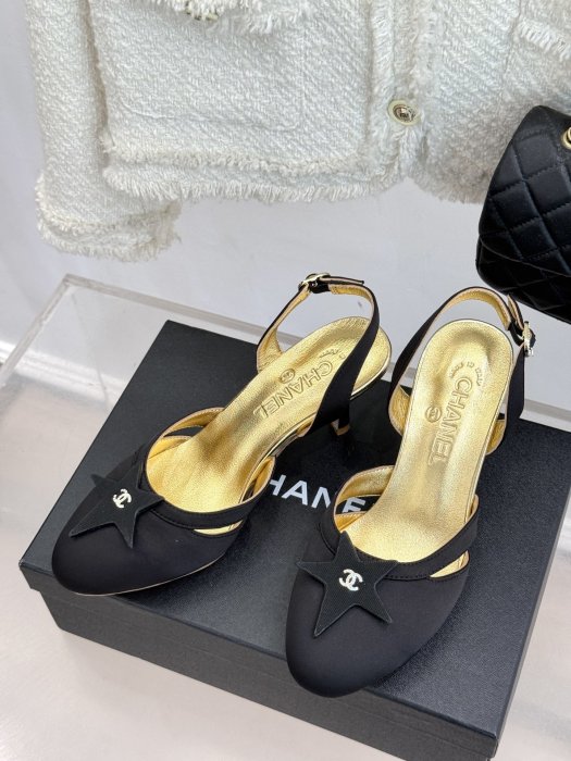 Босоножки фото 2