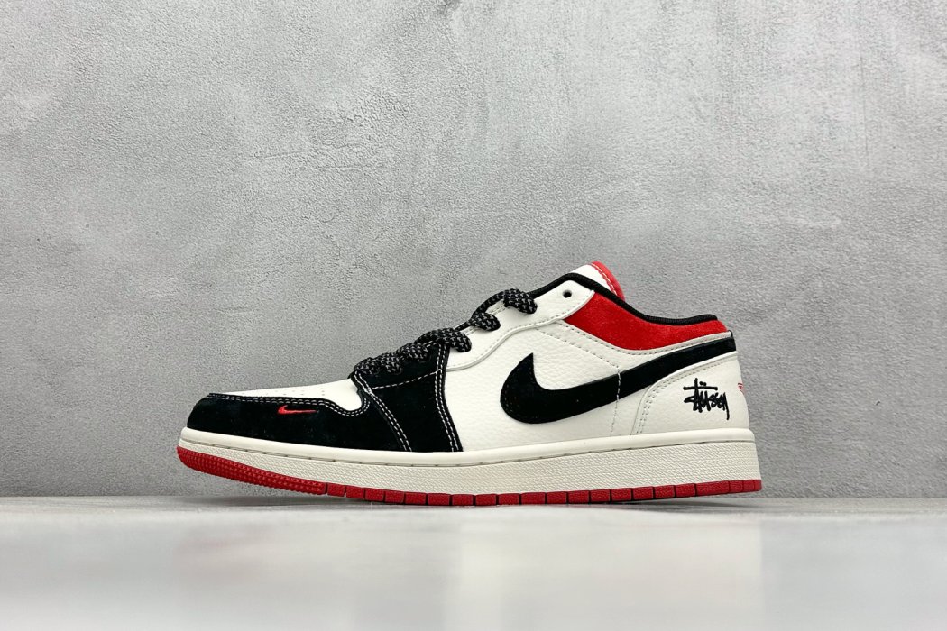 Кроссовки Air Jordan 1 Retro Low x Stussy