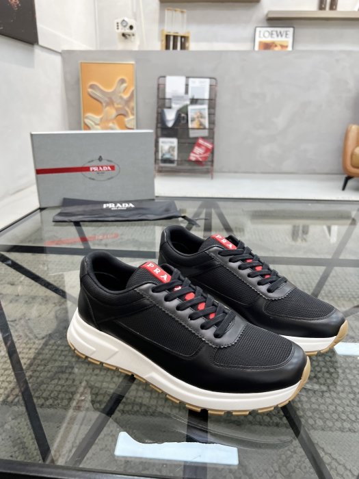 Кросівки чоловічі фото 2