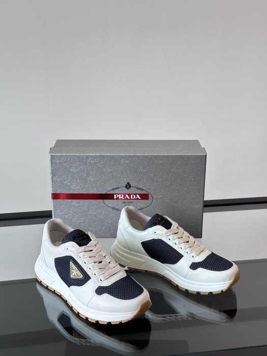 Кросівки чоловічі фото 5