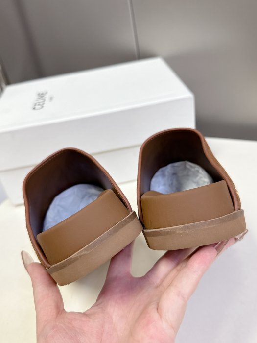 Шлепанцы женские фото 9